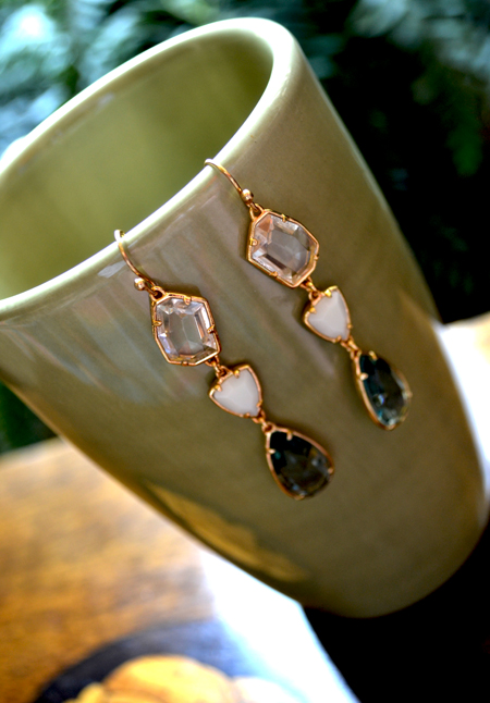 http://www.boomerbrief.com/Out of the Closet/Earrings%20on%20Green%20Coffee%20Mug-450.jpg